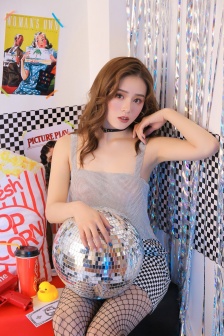 男朋友吃我的奶奶该怎么回应他呢幽默